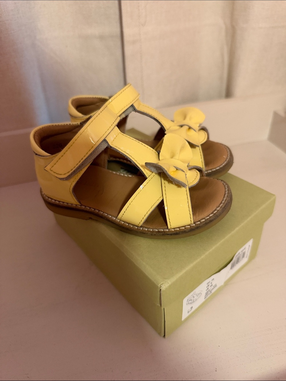 Kids Yellow Bow Sandals petit nord